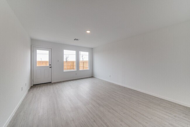 Building Photo - SPACIOUS 4-BEDROOM NEW CONSTRUCTION IN CONVERSE