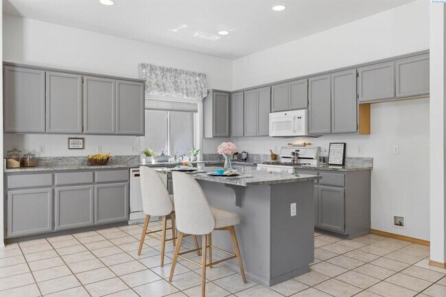 Building Photo - 2915 Sonoran Ct