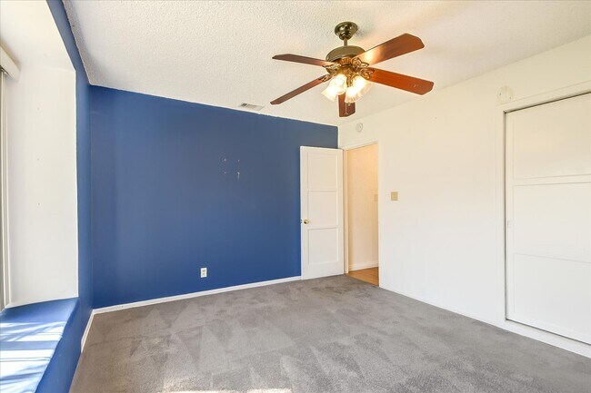 Building Photo - 9239 Bonavista Ln