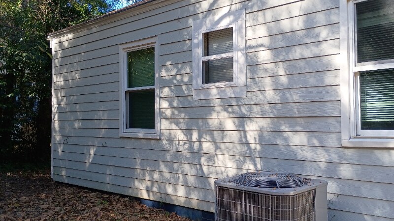 Building Photo - 3566 McKenzie Dr