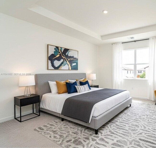 Building Photo - 2646 SE 27th Dr