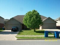 Building Photo - 3103 SW Deerfield Blvd