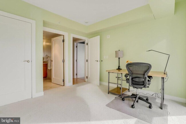 Building Photo - 1111 19th St N