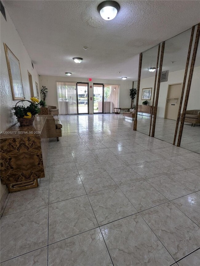 Building Photo - 16751 NE 9th Ave