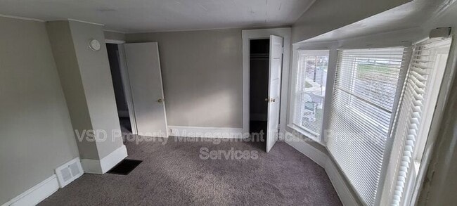 Building Photo - 7523 Aetna Rd