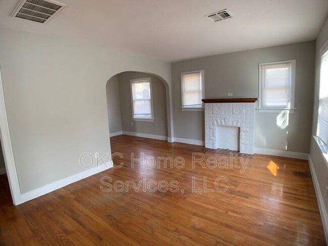 Building Photo - 3815 N Kentucky Ave