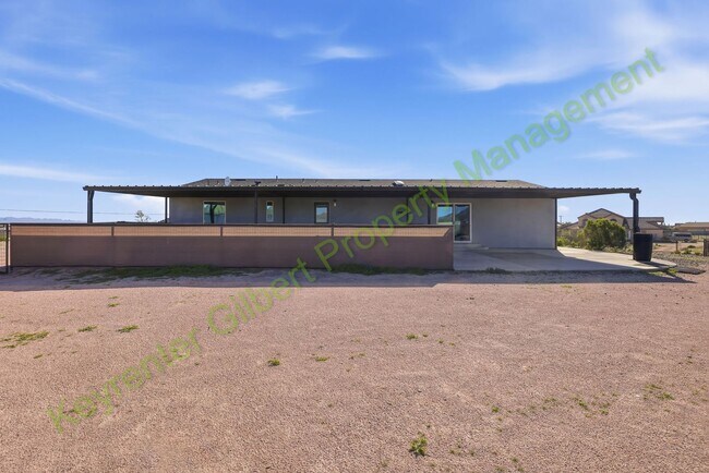 Building Photo - Stunning Queen Creek Ranch Home on 5 Acres – Horse & Livestock Friendly!