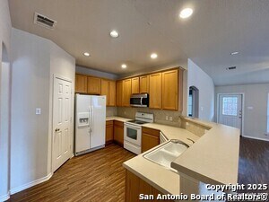 Building Photo - 102 Lindseys Cove