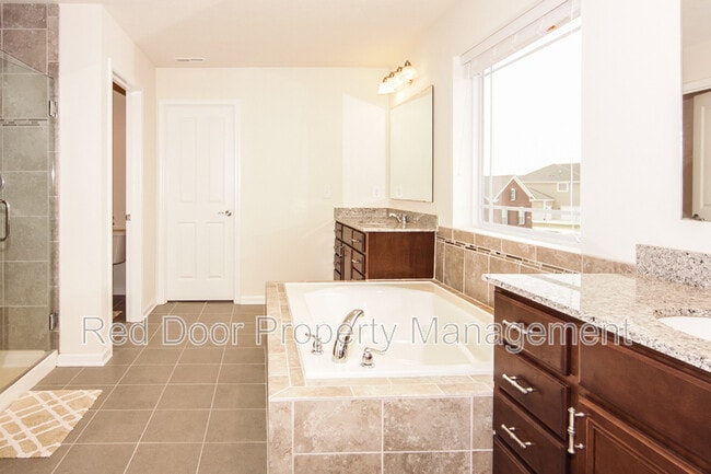 Building Photo - 1635 Nordland Dr