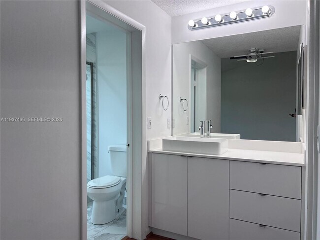 Building Photo - 7852 NW 7th Ct