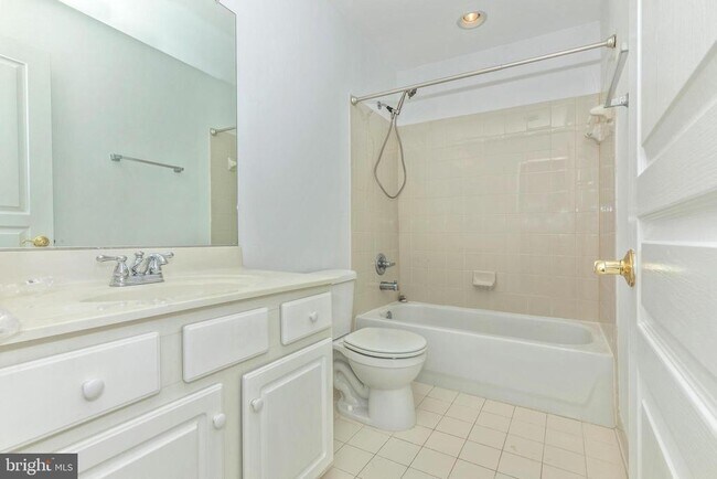 Building Photo - 3611 Sprigg St S