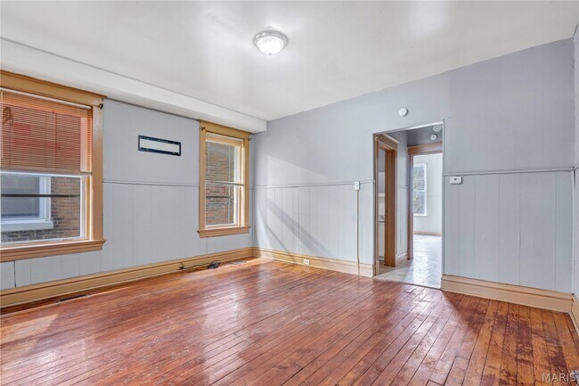 Building Photo - 2207 Angelica St