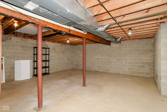 Building Photo - 241 E Fall Creek Pkwy S Dr