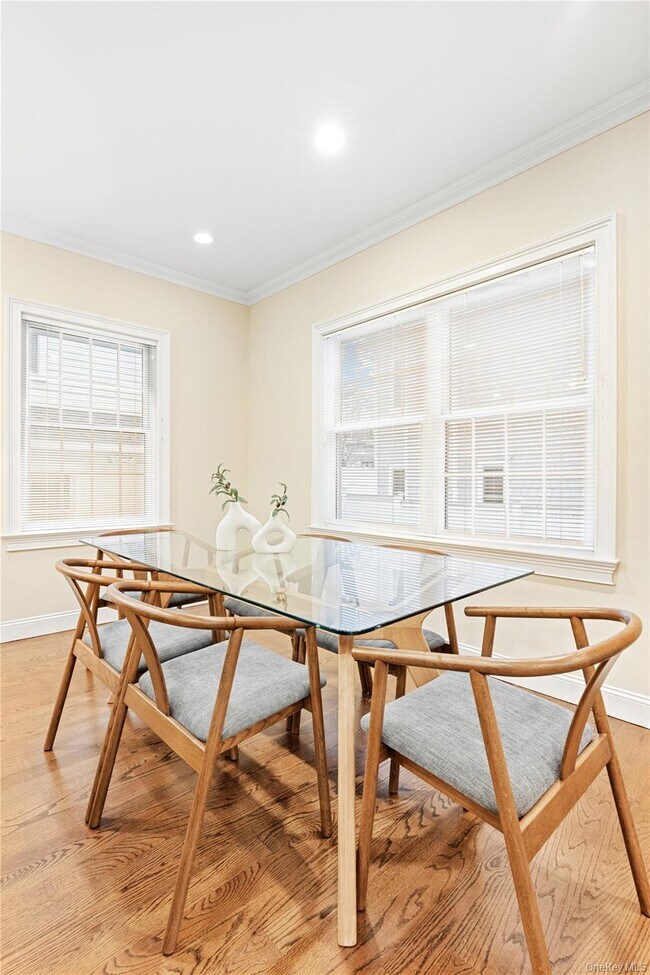 Building Photo - 420 Midland Ave