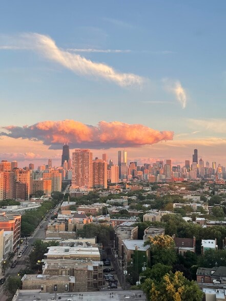 Primary Photo - 444 W Fullerton Pky