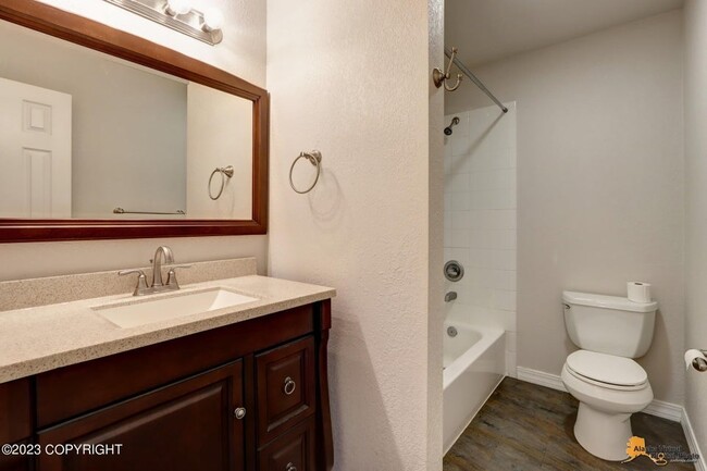 2nd Floor Full Bath w/Tub-Shower - 270 E 56th Ave