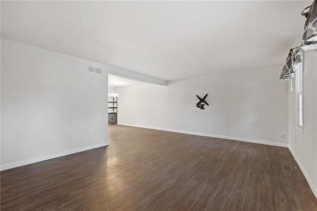 Building Photo - 2609 Fox Chase Ct