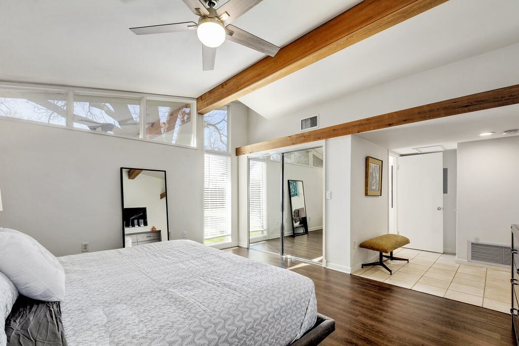 Building Photo - 1813 Dexter St