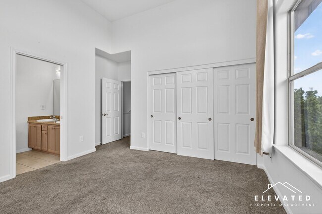 Building Photo - 1040 Campoy St