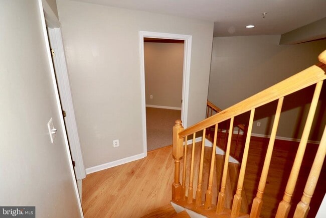 Building Photo - 25323 Damascus Park Terrace