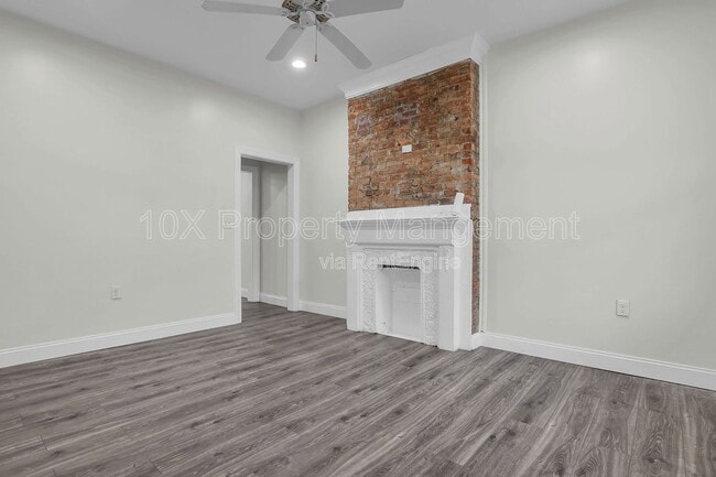 Building Photo - 907 Scott St