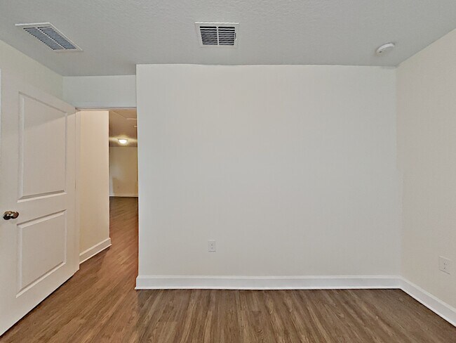 Building Photo - 1016 Walden Pond Drive