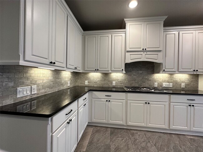 Building Photo - 143 Trophy Canyon Dr