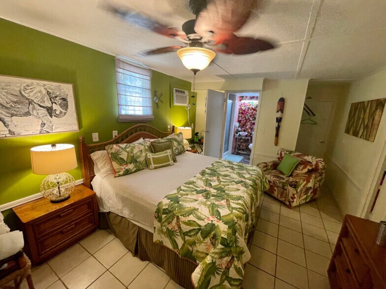 Building Photo - 2521 Avenue Q