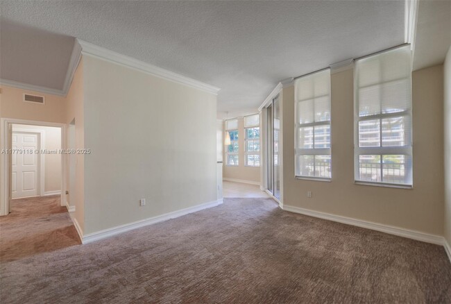 Building Photo - 3001 NE 185th St