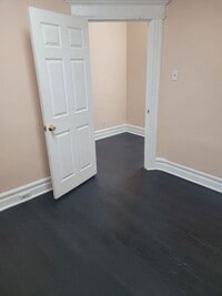 Building Photo - 91 S Munn Ave