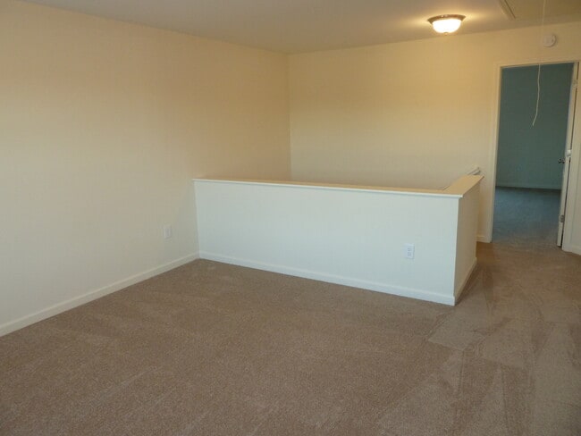 Building Photo - Beautiful Brick Home in Primrose Creek – B...