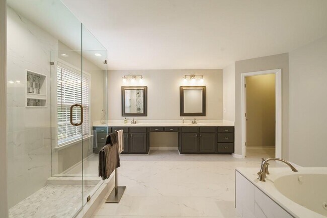 Building Photo - 5342 Tormeall Trace