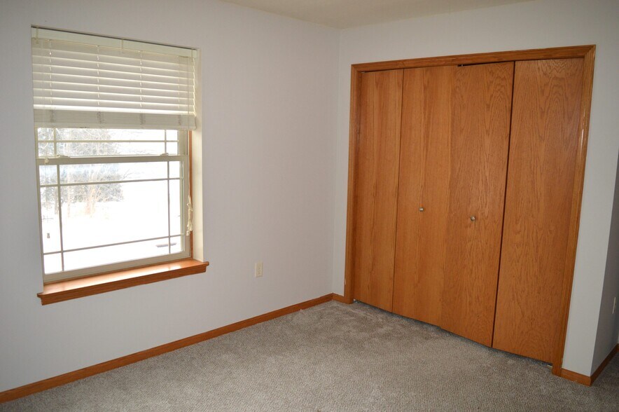 Building Photo - 2824 Pleasant View Rd