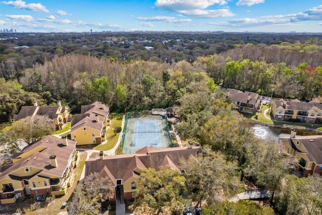 Building Photo - 8605 Mallard Reserve Dr