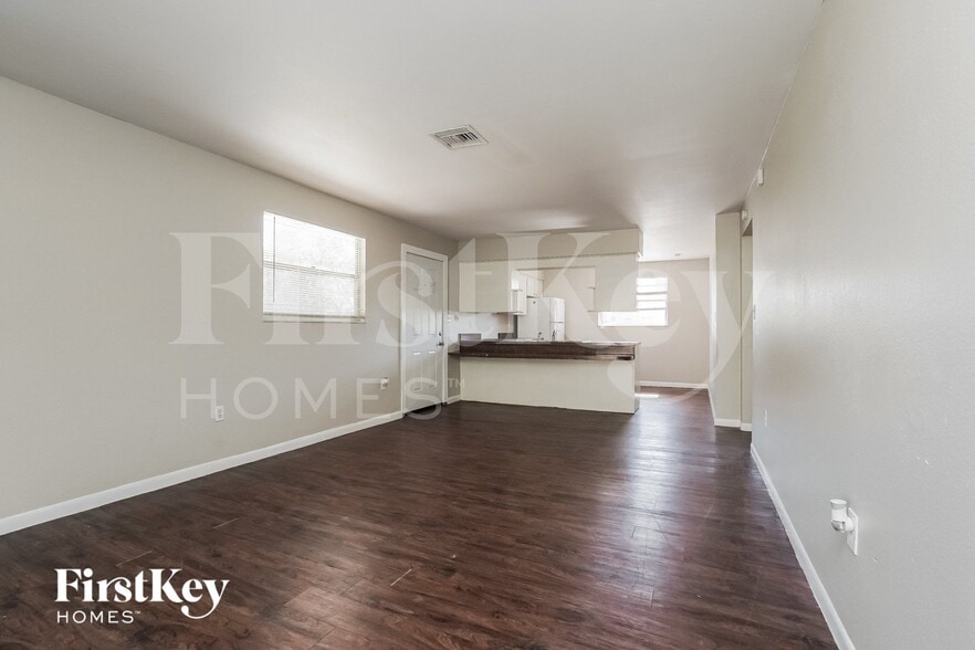 Building Photo - 3532 Brink Cir