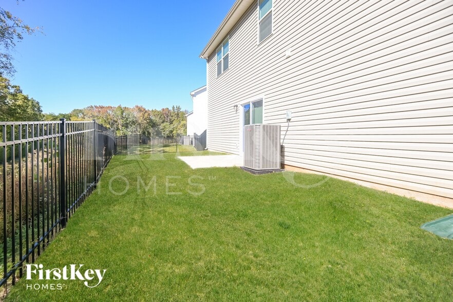 Building Photo - 5423 Cobblestone Glen Dr
