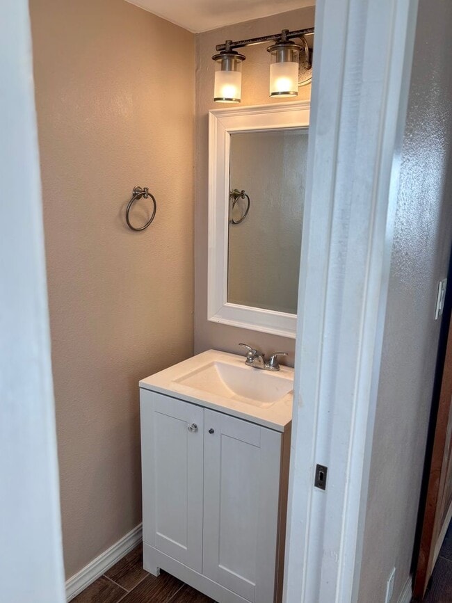 Building Photo - Available now | A 2 Bedroom, 1.5 Bathroom ...