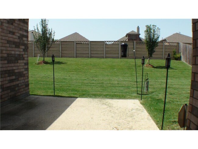 Building Photo - Nice Home in Mansfield ISD