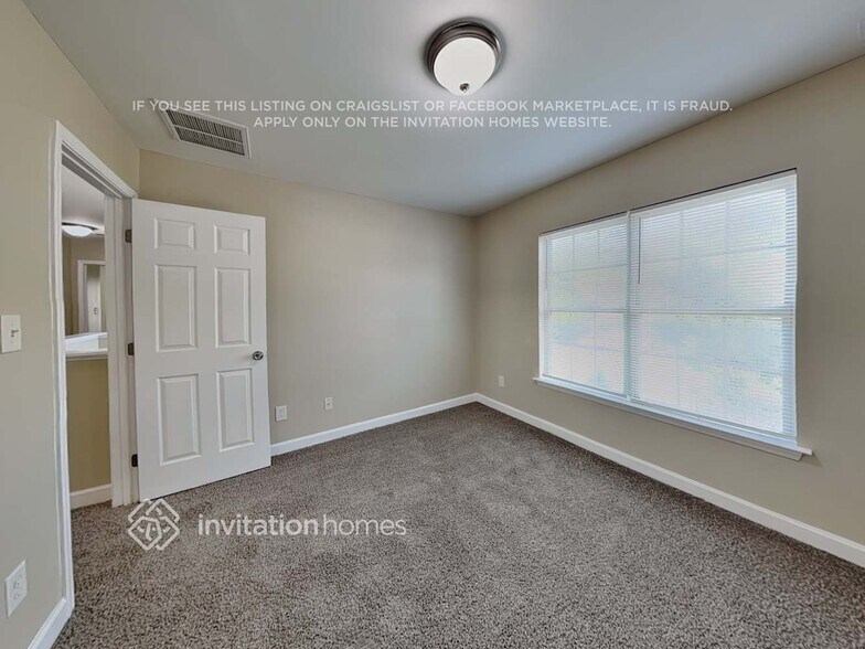 Building Photo - 577 Rolling Meadows Dr
