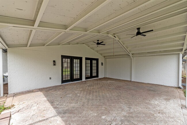 Building Photo - 8310 Argentina St
