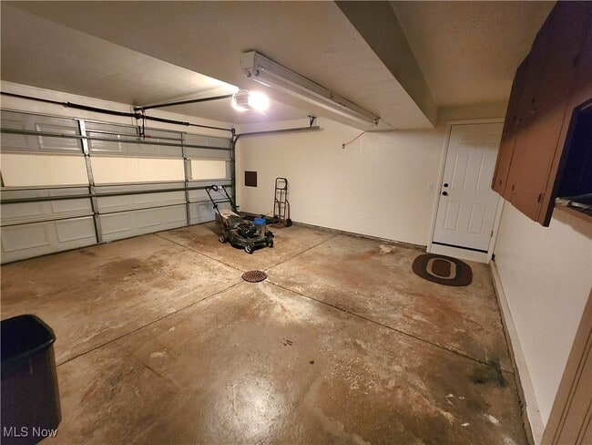 Building Photo - 2908 Bowmen Ln