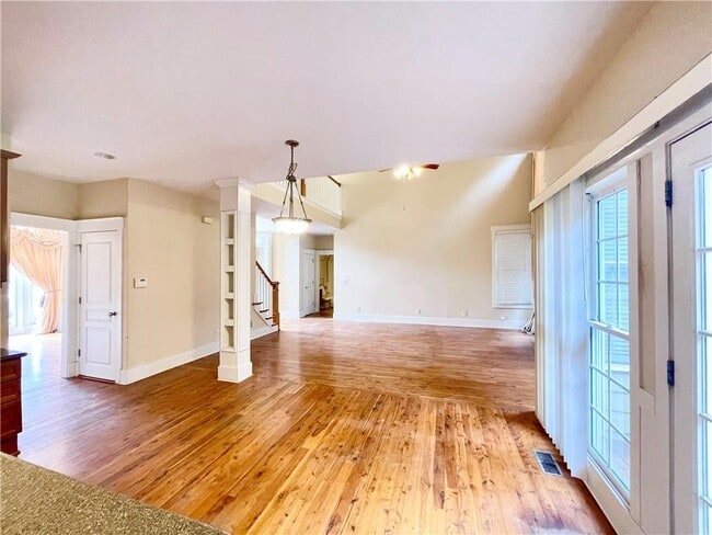 Building Photo - 555 Vinings Springs Dr SE