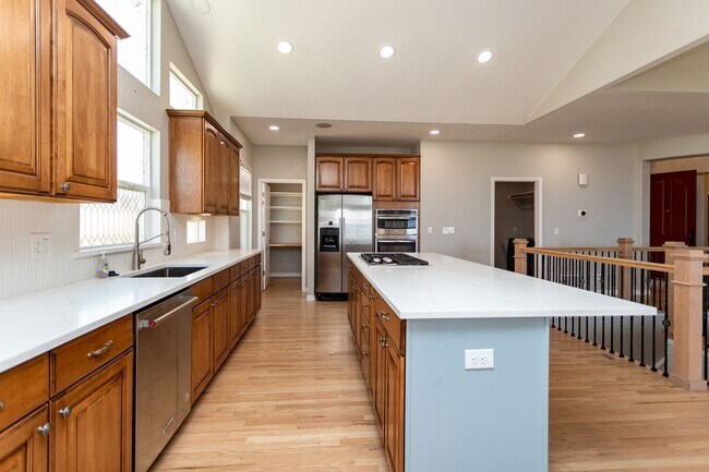 Building Photo - 10154 Silver Leaf Way