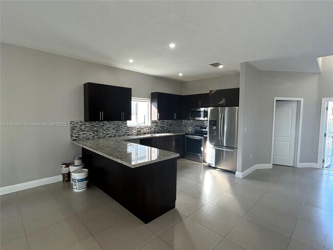 Building Photo - 16124 SW 55th Terrace