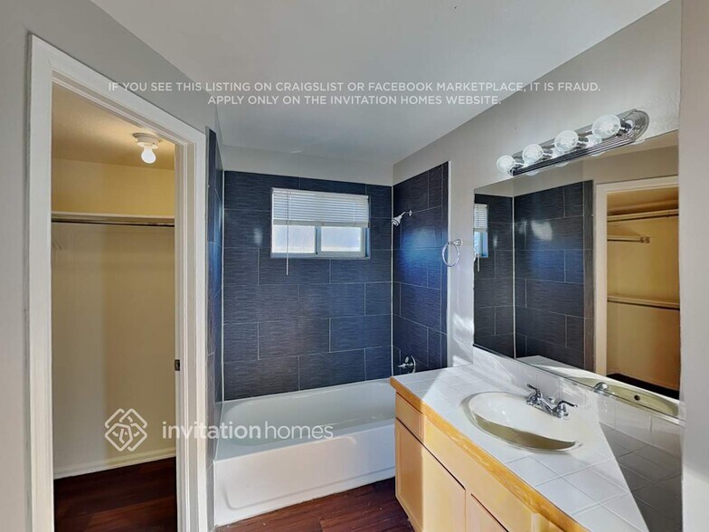 Building Photo - 11001 Benton St