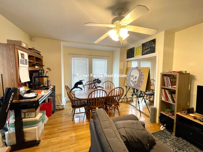 Building Photo - 60 Walden St