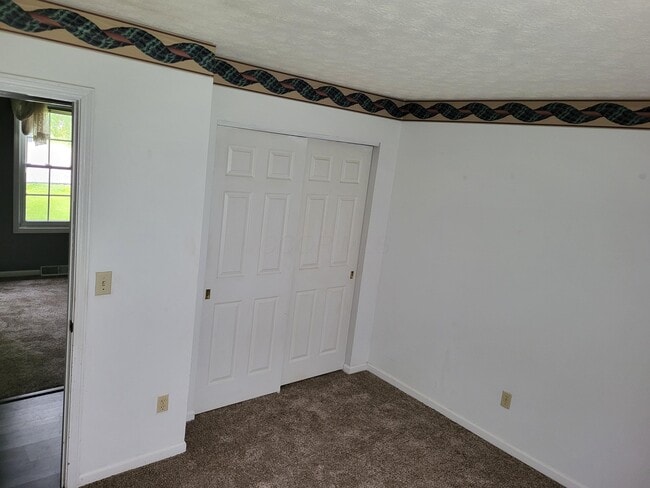 Building Photo - 1852 Churchill Downs Rd