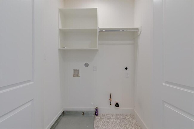 Building Photo - 2551 Judiway St