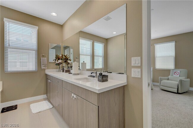 Building Photo - 11401 Gravitation Dr