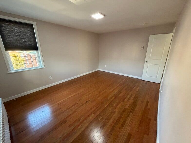 Bedroom 2 - 242 Glenhill Ave